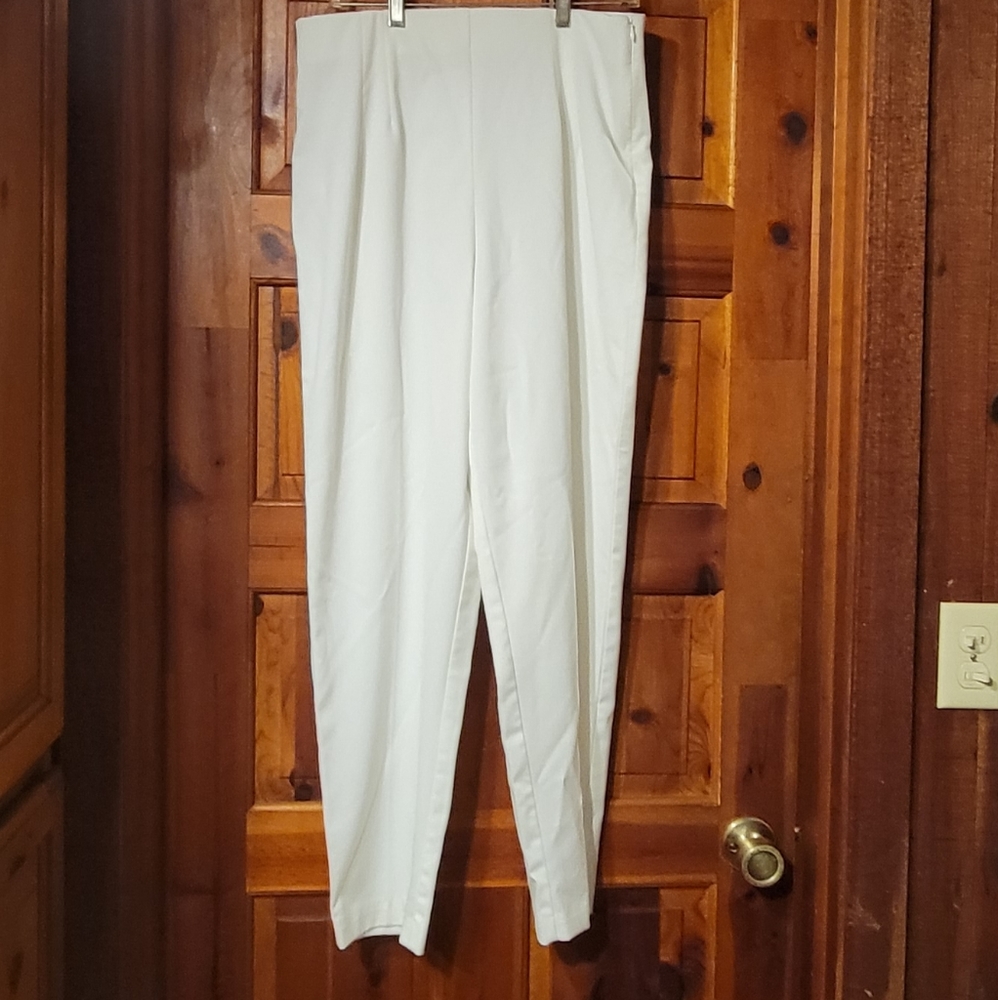 Dressbarn Sz14 white slacks